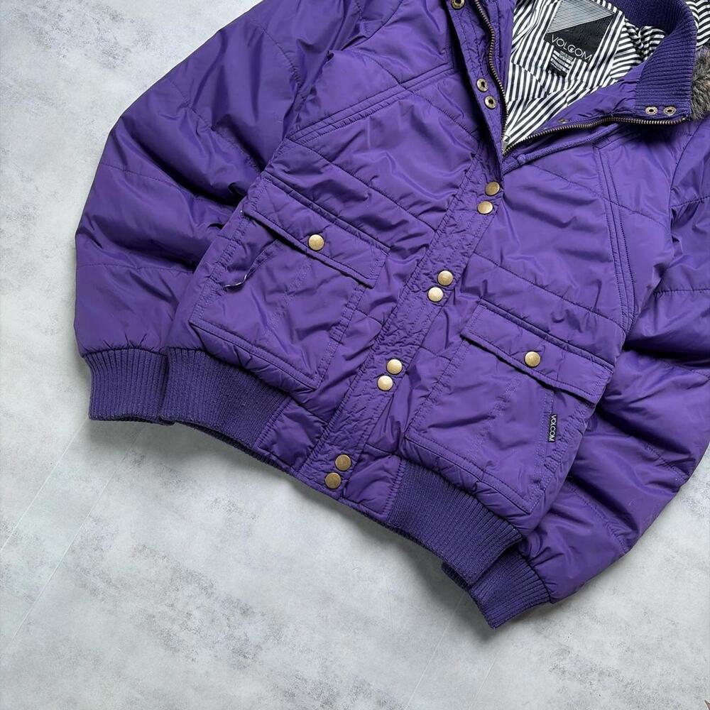 Y2K Purple Volcom Grunge Skater Faux Fur Hooded Puffer Jacket - Picture 5 of 8